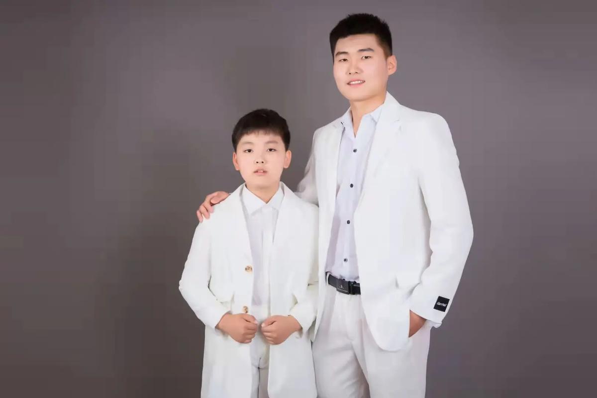 澳门管家婆100%精准香港和周华健儿子结婚与周华健儿子结婚照片和结婚照
