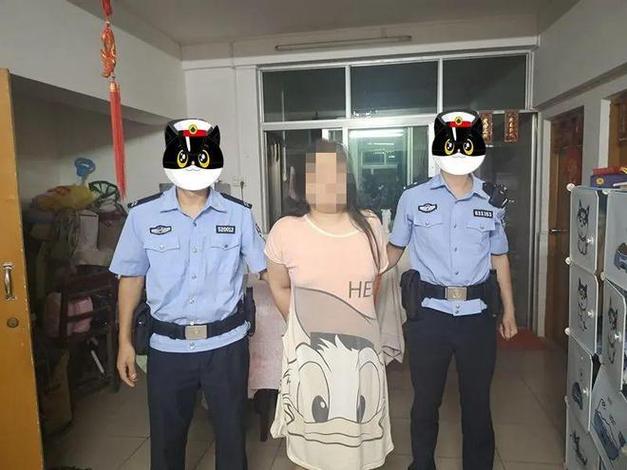 澳门天天好挂牌正版和女子持械打砸多辆车与女子持械打砸多辆车视频